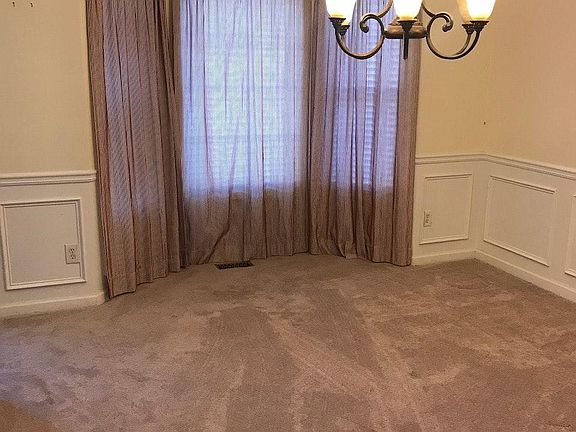 5th image of 1874 Clay Dr SW