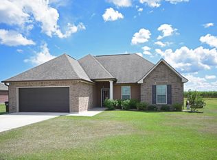 13705 Estate Cir, Maurice, LA 70555
