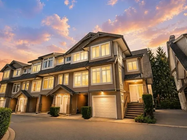 8250 209b St #25, Langley, BC V2Y 0J7