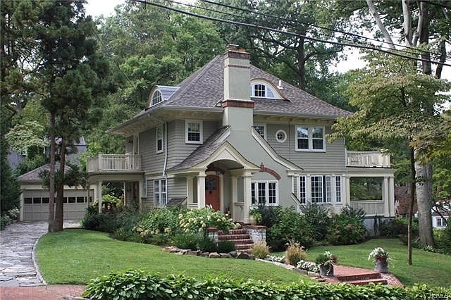 Welcome home to 151 Edgemont Road