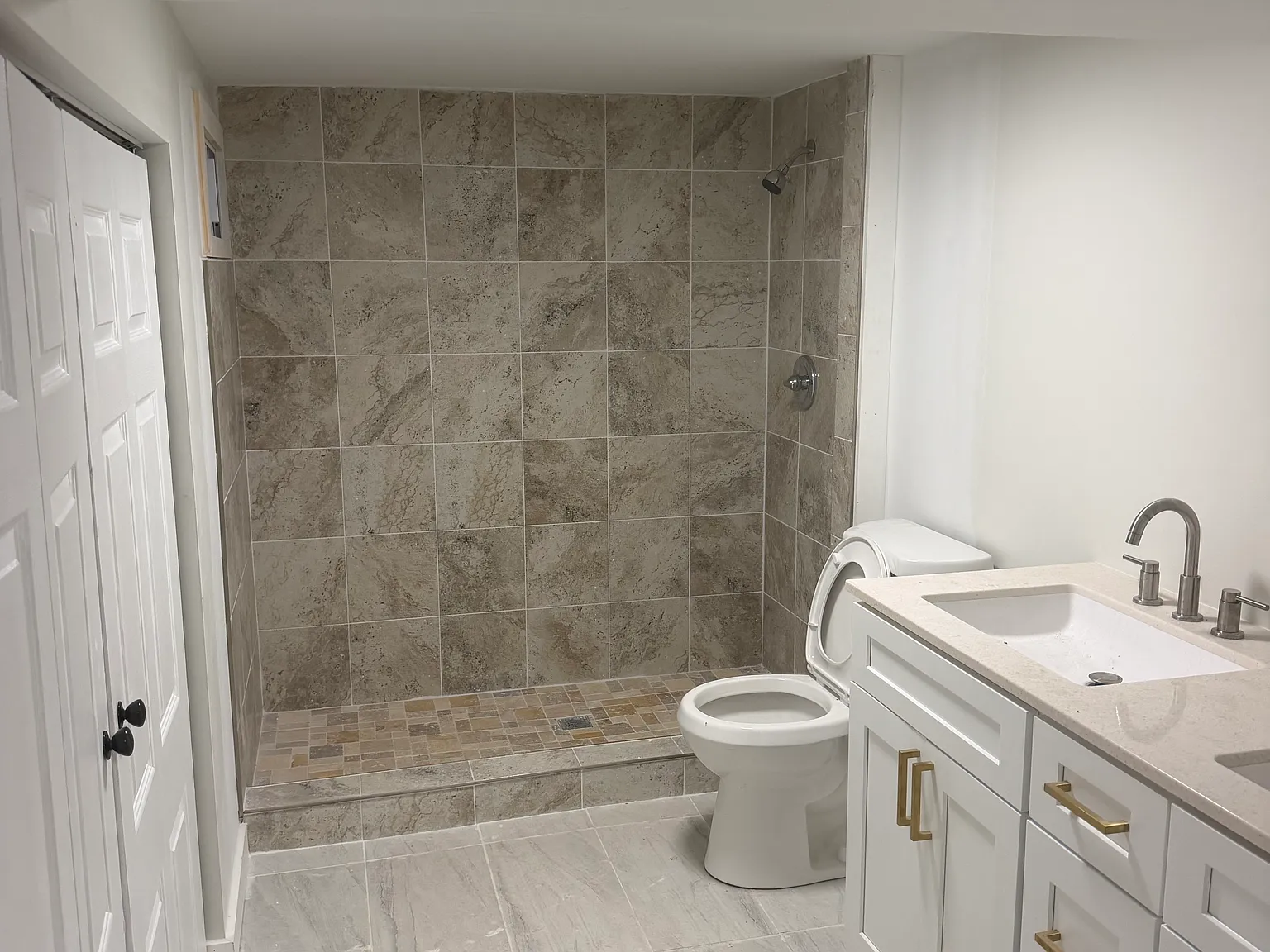2 bed, 1470 sqft, $2,800 — Photo 2