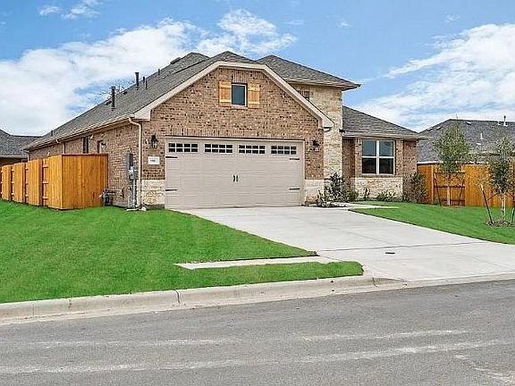 2nd image of 4441 Arques Ave