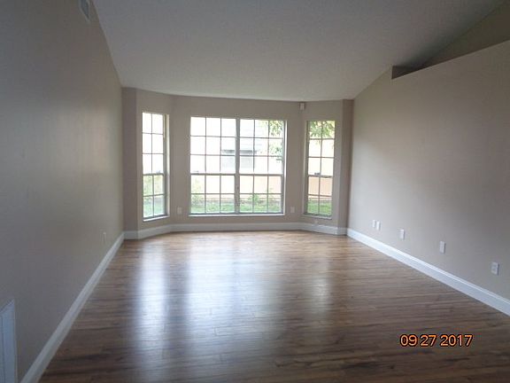 4th image of 1556 SW Dow Ln