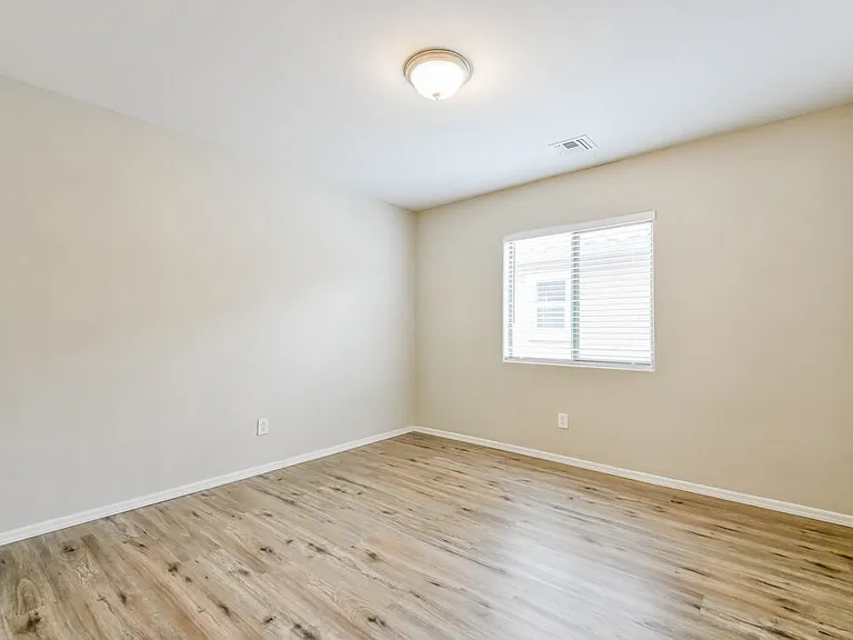 3884 E Santa Fe Ln — Photo 12