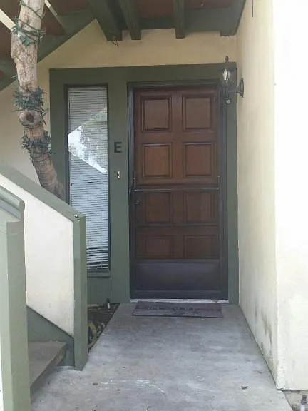 1187 Grove Ave #E — Photo 3