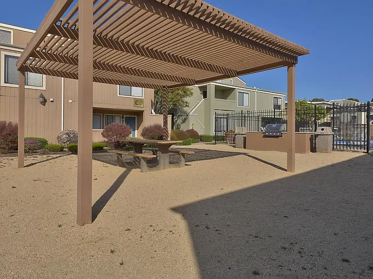 820 Casanova Ave #30 — Photo 17