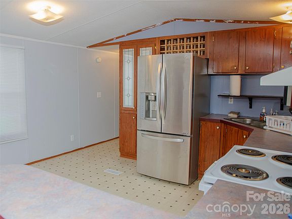 4th image of 118 Country View Rd