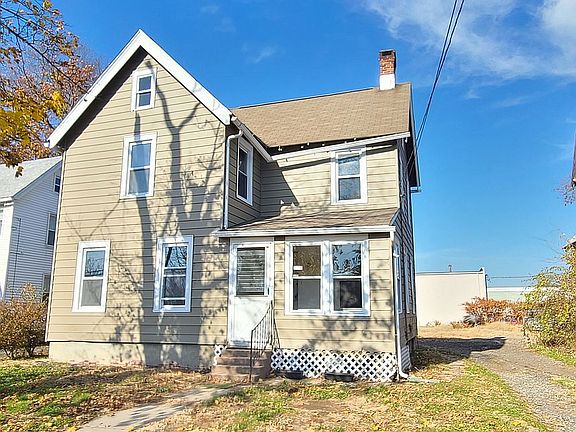 5th image of 42 Tolland St