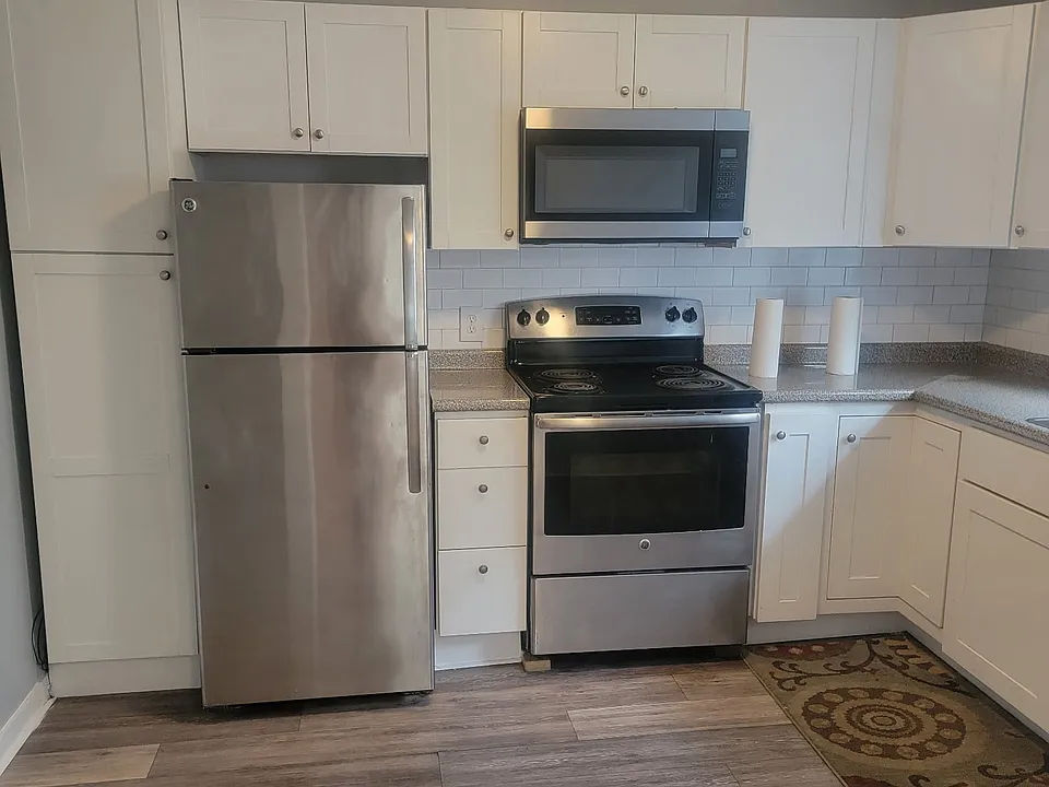 87 Lincoln St #2