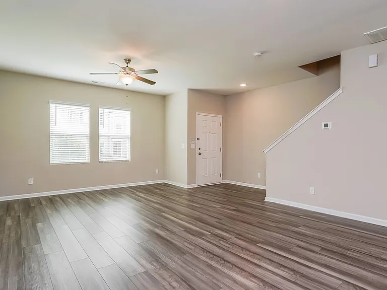 542 Landing View Dr — Photo 6