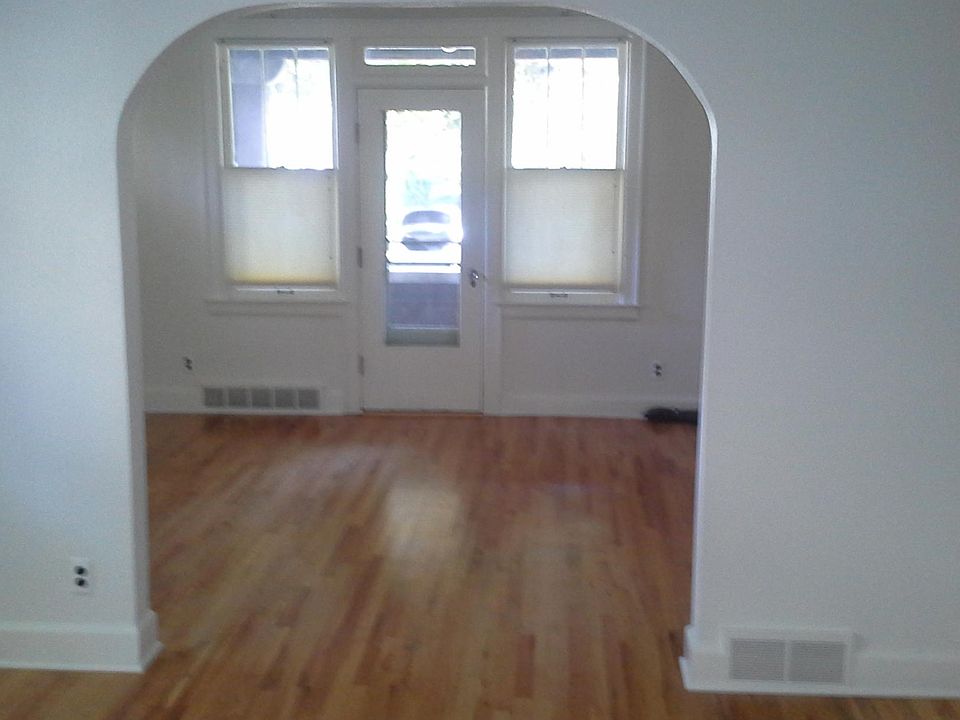 Living/dining room