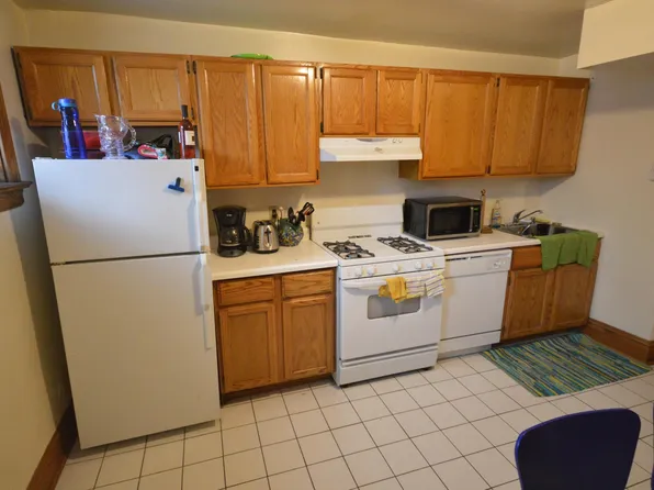 854 W Waveland Ave #G, Chicago, IL 60613