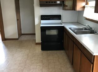 81 Davis St APT 2, Holyoke, MA 01040