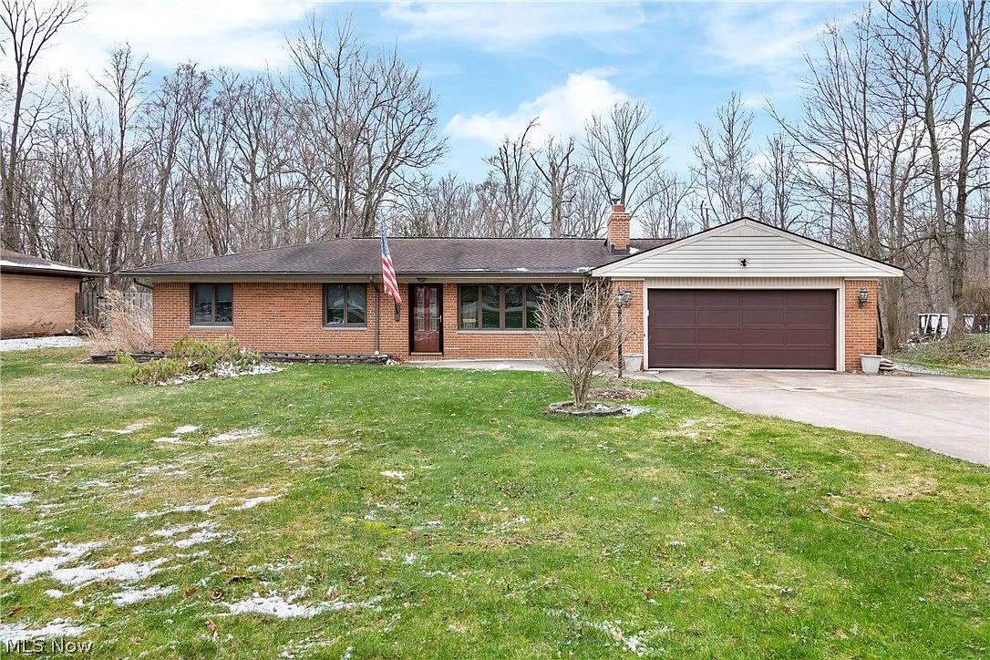 3269 Wildwood Dr photo 1