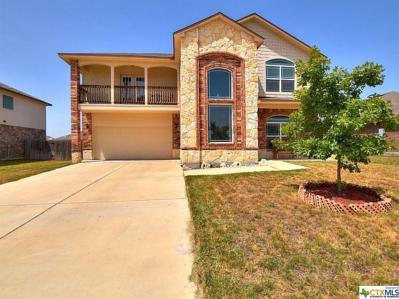 3rd image of 703 W Vega Ln