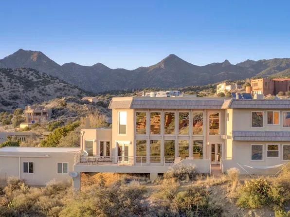 24 Tierra Monte Ct NE, Albuquerque, NM 87122