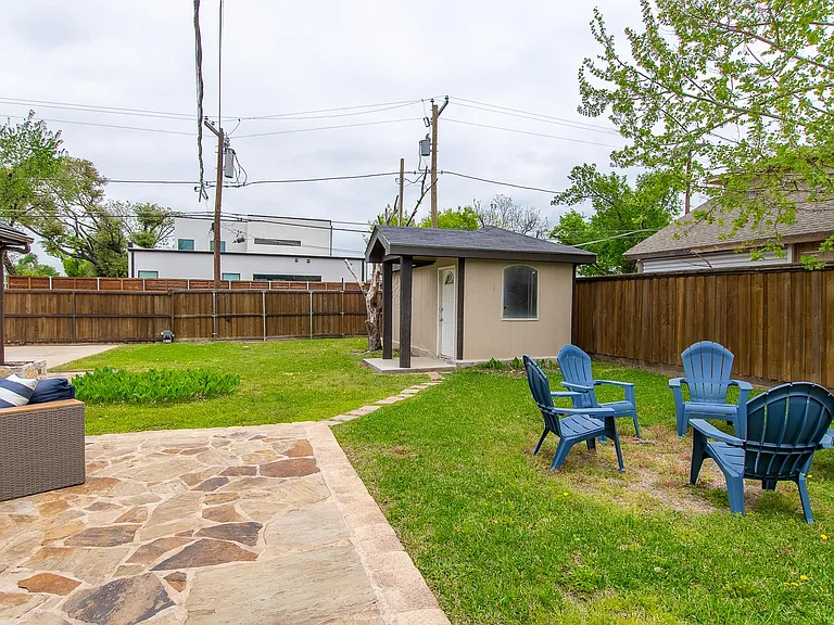 3631 Seguin Dr — Photo 34