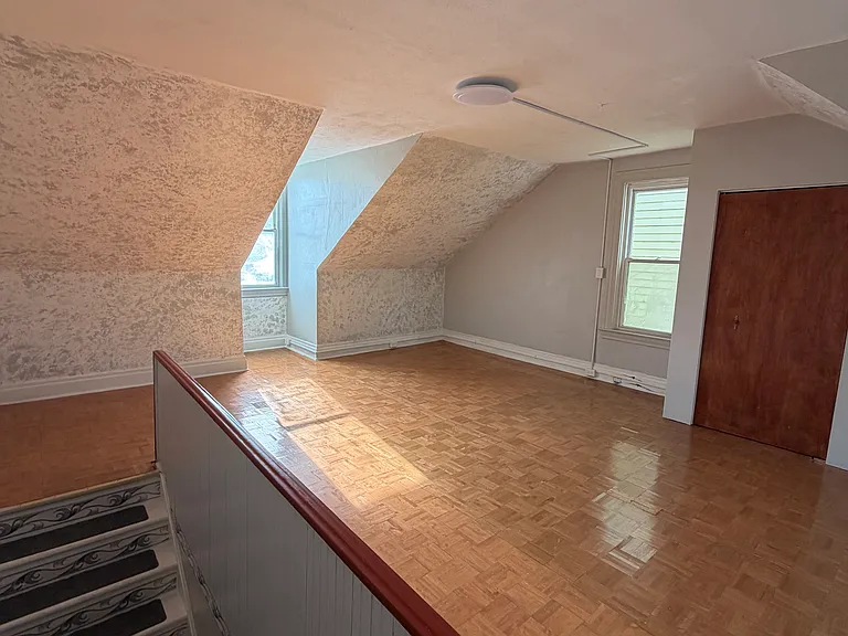 2647 Brighton Rd — Photo 9