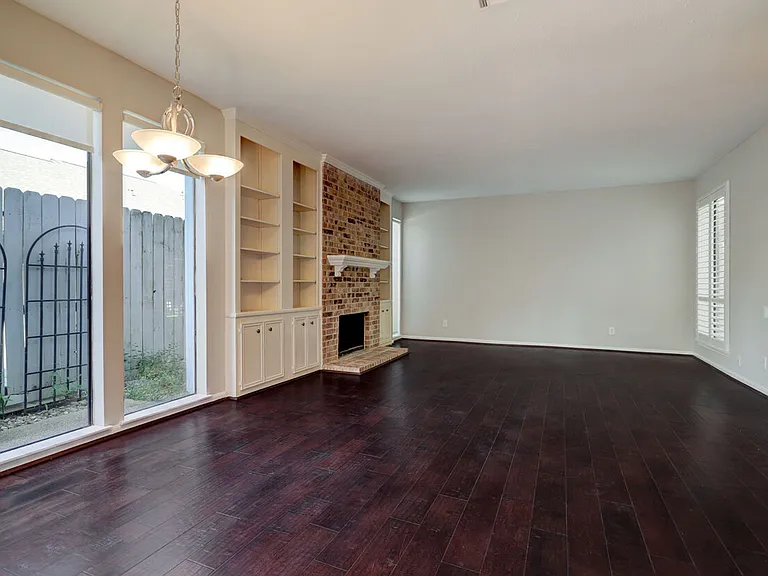 San Felipe Square Townhomes — Photo 19