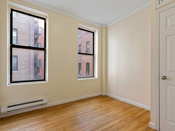 3rd image of 205 W 109th St #5R2