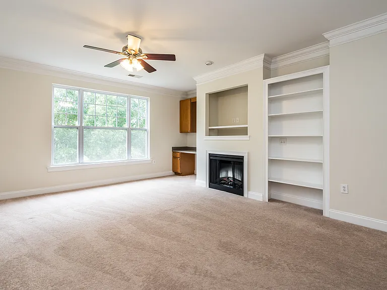 3810 Lunceston Way #305 — Photo 10