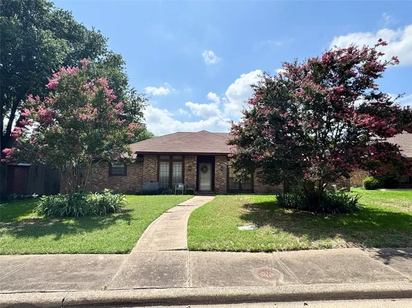 4415 Cinnabar Dr, Dallas, TX 75227