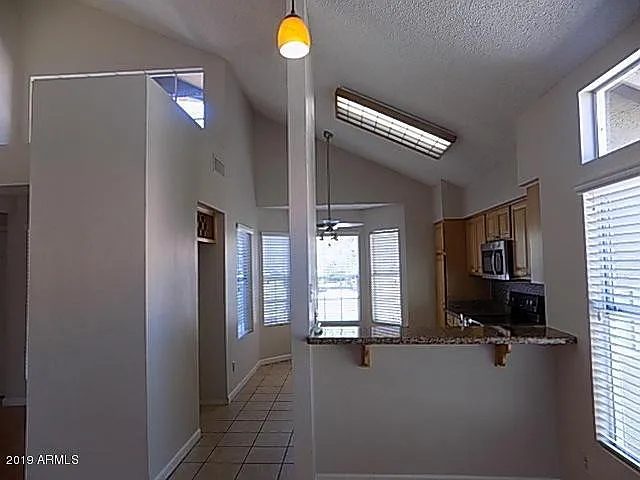 3305 E Wildwood Dr — Photo 6