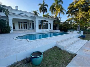 264 S Island Dr, Golden Beach, FL 33160