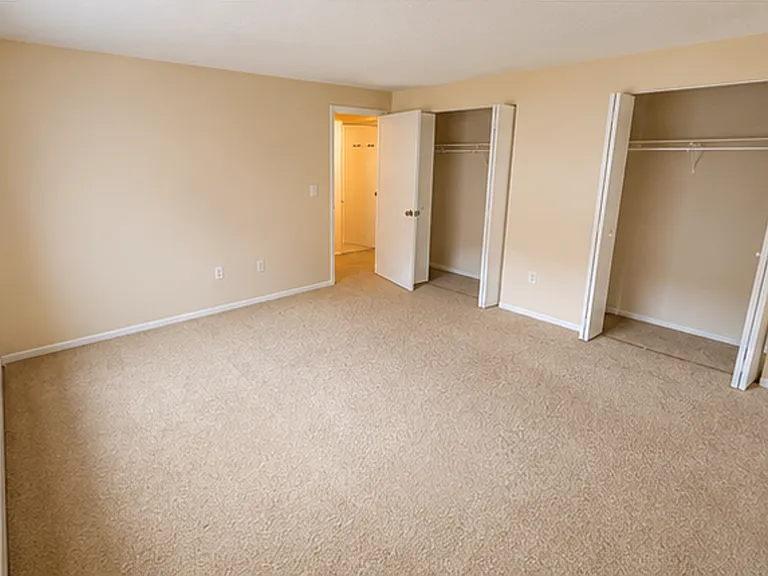 655 Talcottville Rd — Photo 16