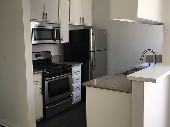 Newly Renovated Kitchen