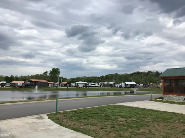 261 Crossing Dr #Rv, Blairsville, GA 30512