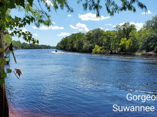 53 NE 904th St, Old Town, FL 32680