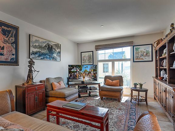 2nd image of 601 E Micheltorena St Unit 105