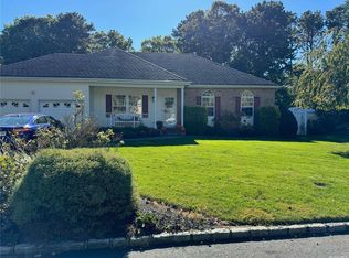 55 Timber Ridge Dr, Coram, NY 11727