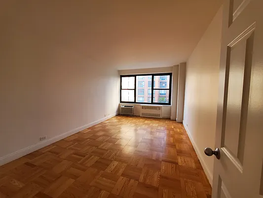 Rented by Corcoran | media 14