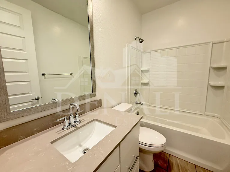 1636 W Estes Way — Photo 24