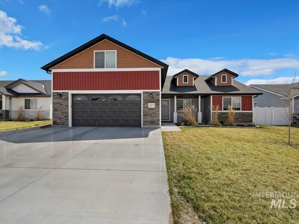1217 4th Ave E, Jerome, ID 83338
