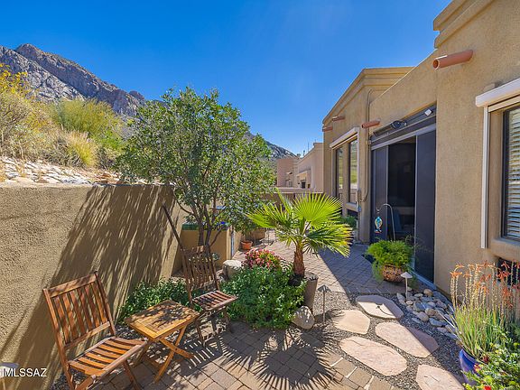 5th image of 9807 N Ridge Shadow Pl