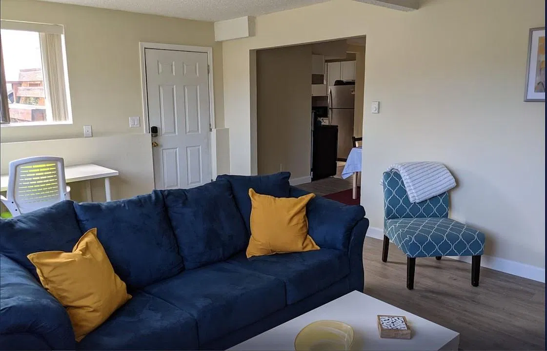 2 bed, 950 sqft, $1,850 — Photo 2