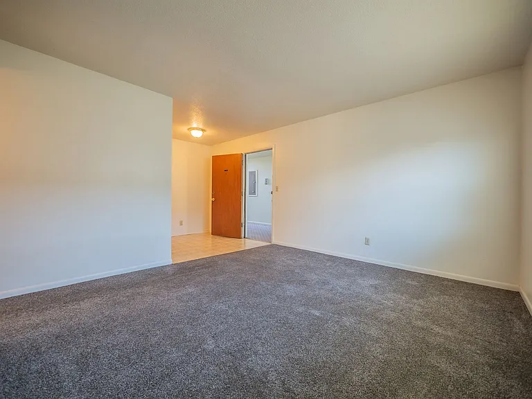 Campus View Apartments — Photo 50