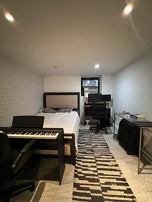 Rented by Oxford Property Group | media 29