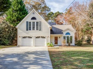 1111 Crabapple Cv, Lawrenceville, GA 30046