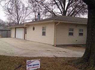 620 Columbus Ave, Newton, KS 67114