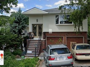 82 Greenport St, Staten Island, NY 10304