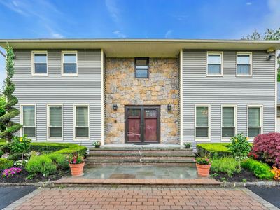 8 Victor Lane, Woodbury, NY, 11797