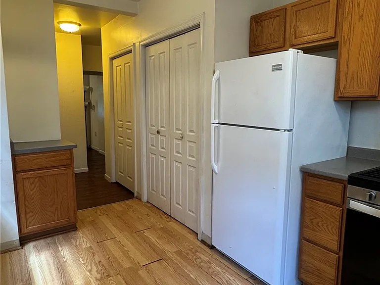 158 Chesterfield Rd — Photo 8