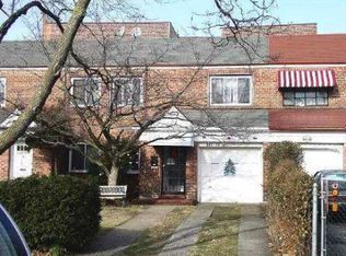 11407 Myrtle Ave, Richmond Hill, NY 11418