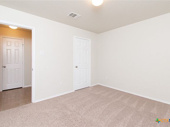 3rd image of 1219 Cozy Creek Dr