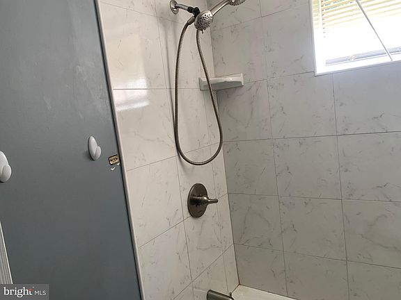 3rd image of 5534 Karen Elaine Dr APT 1735