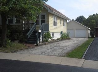 433 E 164th Pl, South Holland, IL